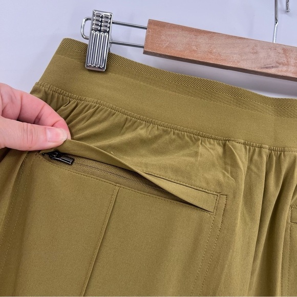 Athleta Vienna Slim Pant in Tapestry Gold Size 8P NEW - Picture 11 of 13